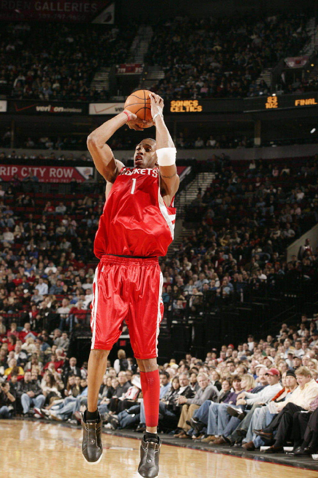 韩K联前瞻：济州SK主场战绩平平，水原三星全力争胜（韩K联前瞻：济州SK主场不稳，水原三星誓取三分）