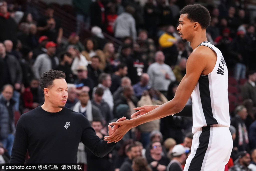 斯基拉：马竞有意埃德松，球员与亚特兰大尚未达成续约协议（斯基拉：马竞关注埃德松，球员仍未与亚特兰大完成续约）