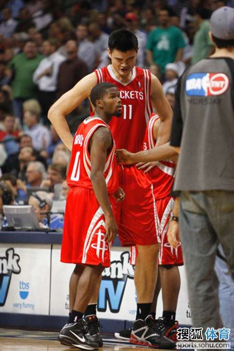 每体：治疗耻骨疼痛的专家与巴萨队医会面，讨论亚马尔的伤情（每体：耻骨疼痛权威与巴萨医疗团队会晤，评估亚马尔伤势）