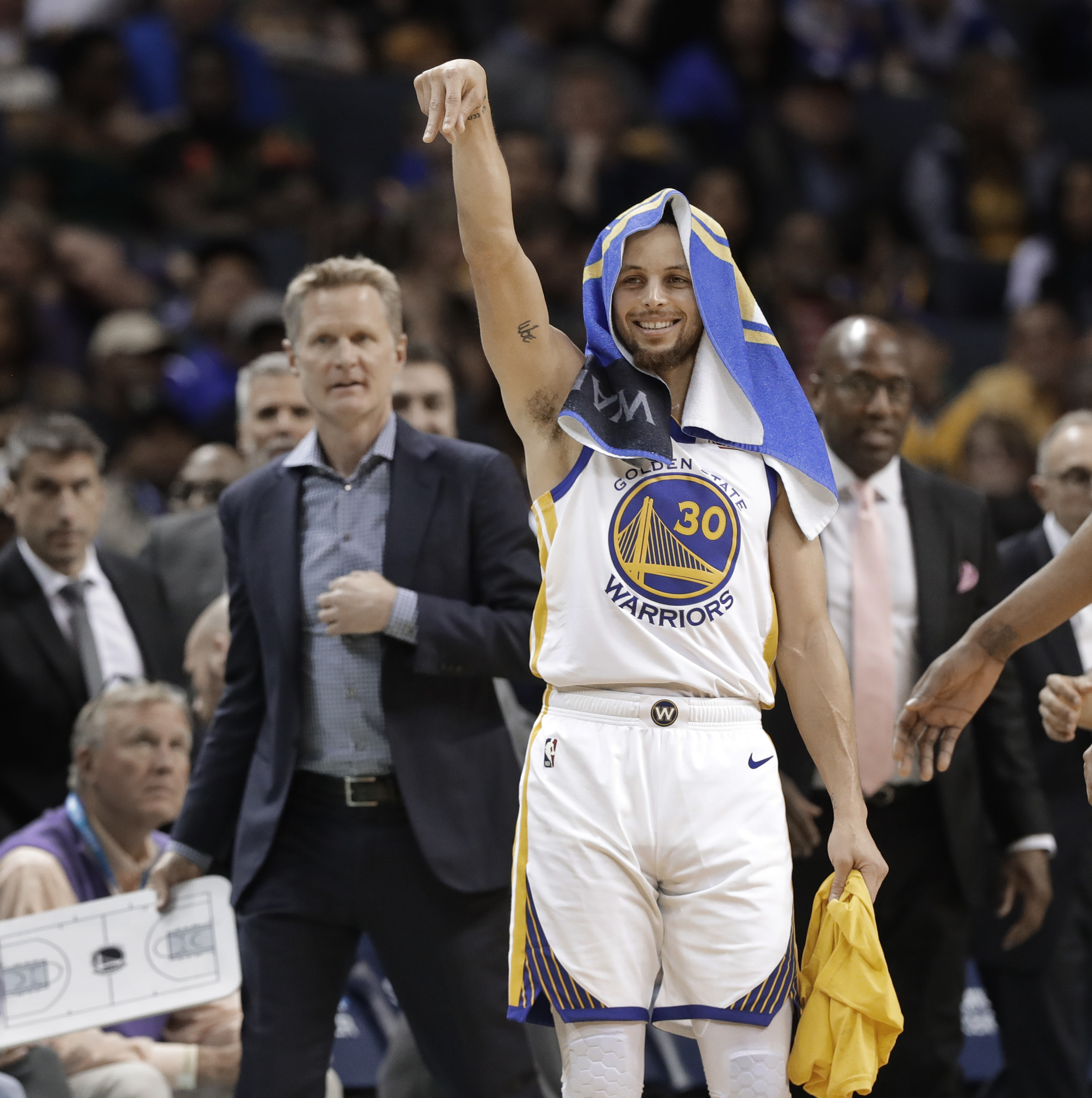 会去沙特吗？吕迪格：去那不意味着一定变差，坎特是个好例子（是否赴沙特？吕迪格：去那并不意味着走下坡路，坎特是明证）