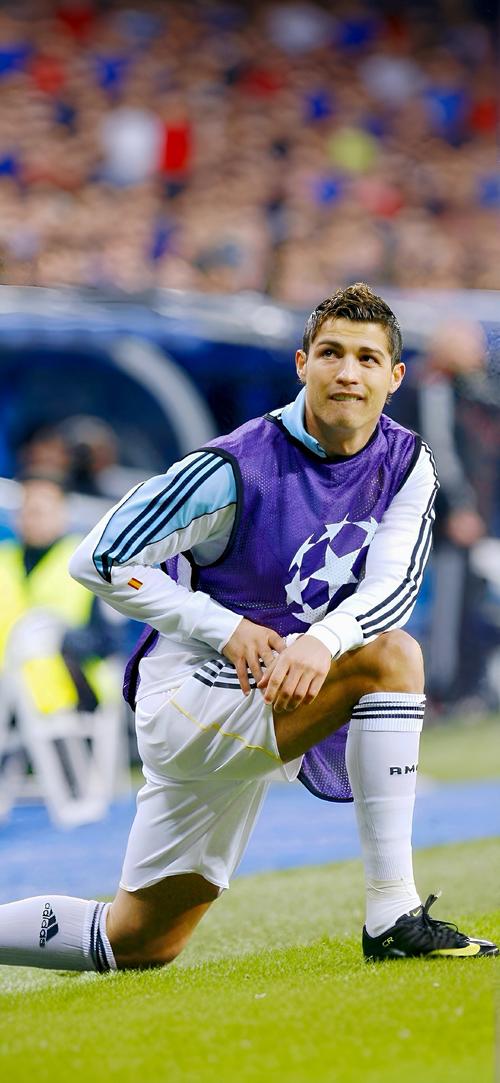 欧冠淘汰赛前瞻：曼联对阵巴黎,