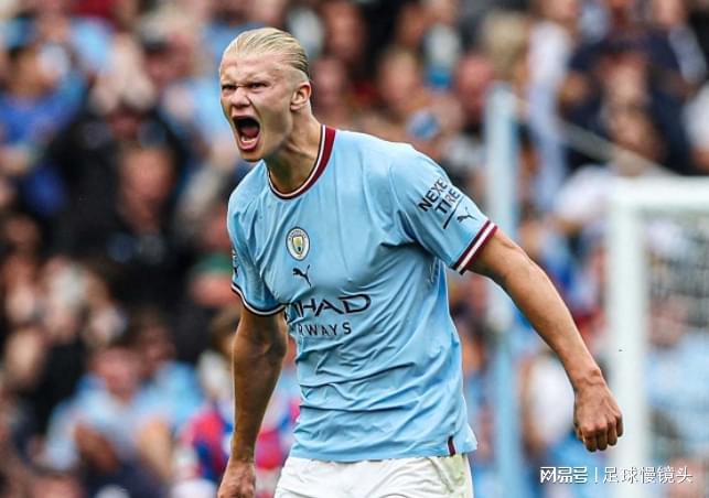 苏里南主帅滕·卡特有意归化三人：萨默维尔、皮罗、杜奇（滕·卡特拟为苏里南归化三将：萨默维尔、皮罗、杜奇）