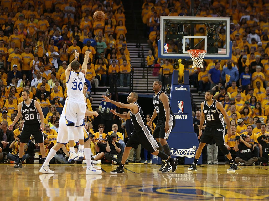 中锋连续三场戴帽，太恐怖（中锋三连场戴帽，太炸裂）