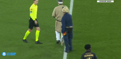 香港金牛连续2天击败CBA球队，将与上海争夺一个出线名额