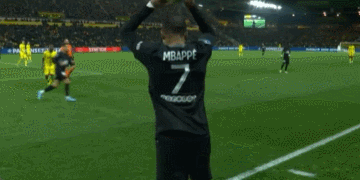 英超积分榜：曼城暂升二桑德兰仍高歌 纽卡超曼联红军（英超积分榜：曼城暂居次席 桑德兰势头不减 纽卡压过曼联与红军）